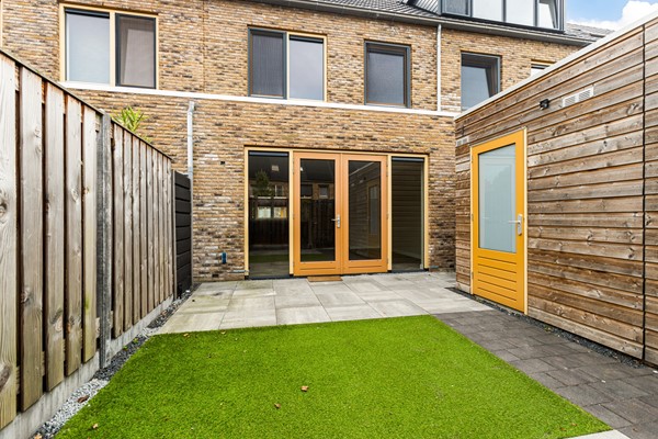 Medium property photo - Pieter de Hoochstraat 10, 3314 HP Dordrecht